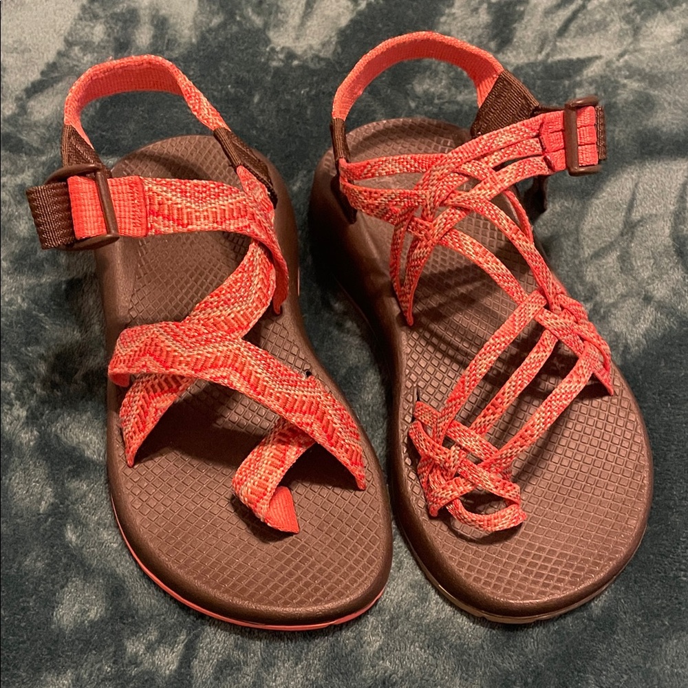 Women's Chaco "Mismatch" Size 7